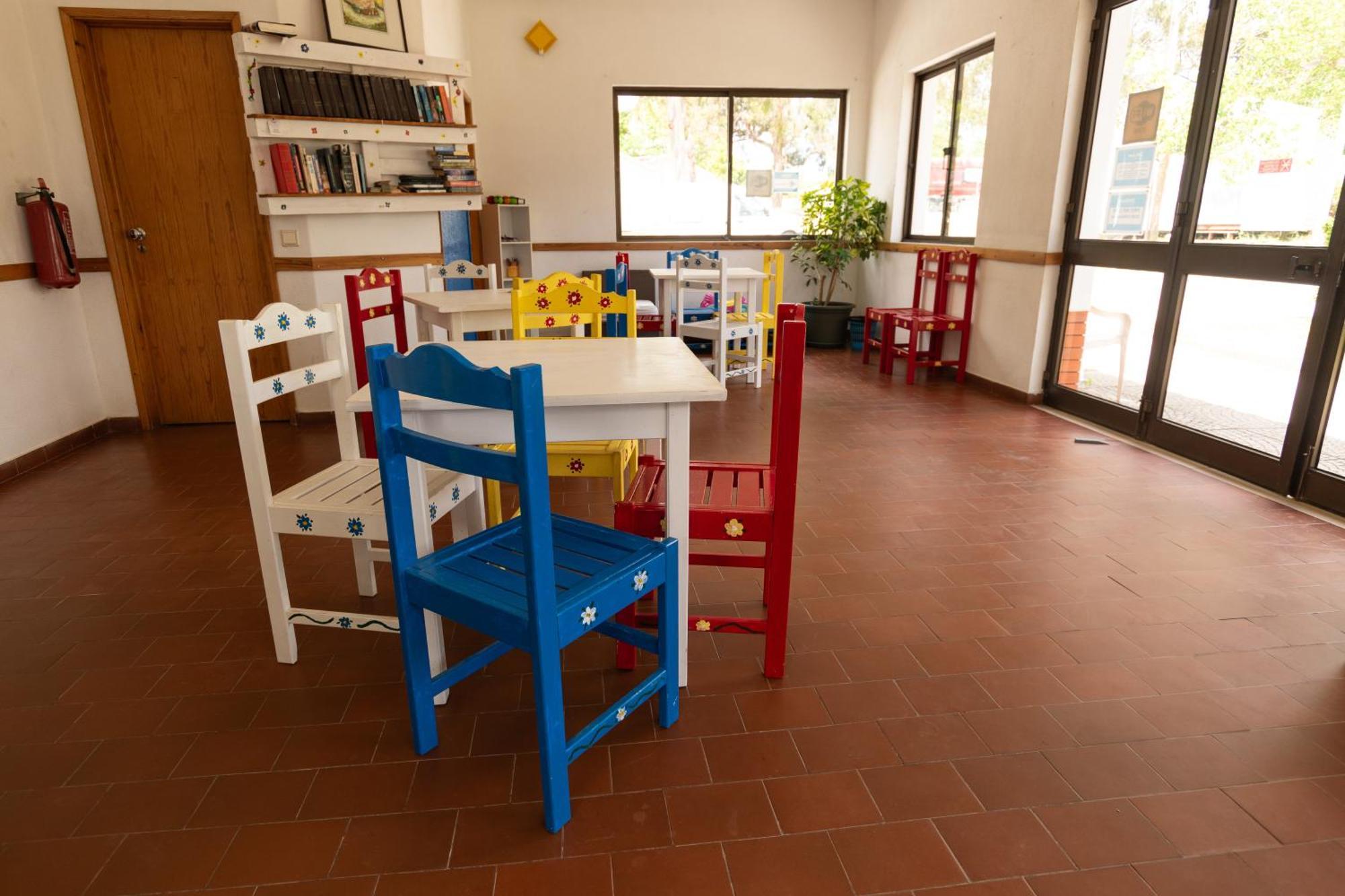 Parque De Campismo Orbitur Evora Hotel Bagian luar foto